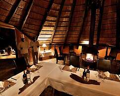 Camelthorn Kalahari Lodge