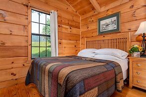 Engadine Inn & Cabins