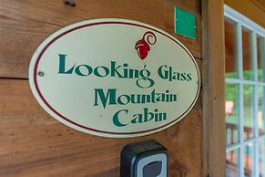 Engadine Inn & Cabins