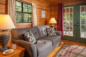 Engadine Inn & Cabins