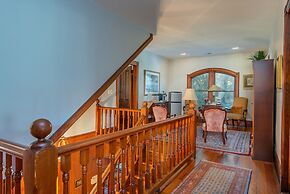 Engadine Inn & Cabins