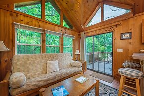 Engadine Inn & Cabins