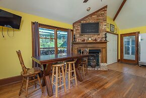 Engadine Inn & Cabins