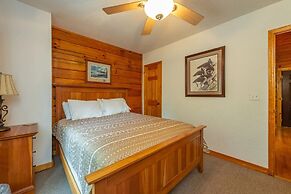 Engadine Inn & Cabins