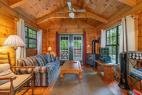 Engadine Inn & Cabins