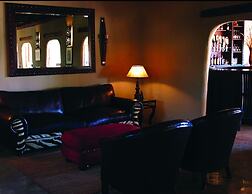 Zebra Kalahari Lodge