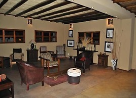 Zebra Kalahari Lodge