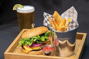 Holiday Inn Oklahoma City Airport by IHG