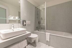 Garner Berlin Gendarmenmarkt, an IHG Hotel