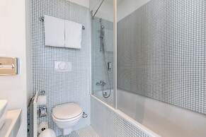 Garner Berlin Gendarmenmarkt, an IHG Hotel