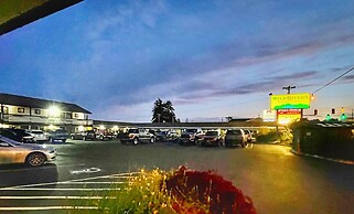 Wild Rivers Motor Lodge