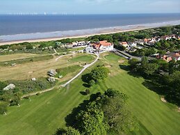 North Shore Hotel & Golf Club