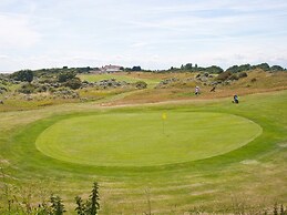North Shore Hotel & Golf Club