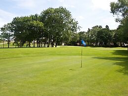 North Shore Hotel & Golf Club