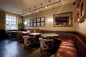 The George Hotel