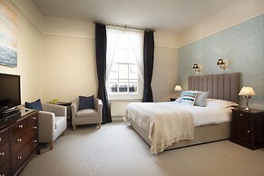 The George Hotel