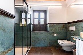 El Ladron de Agua Palacete