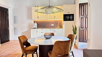 El Ladron de Agua Palacete