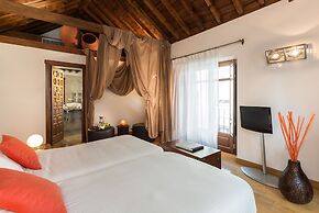 Gar Anat Hotel Boutique