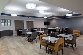 La Quinta Inn & Suites by Wyndham Houston East at Normandy