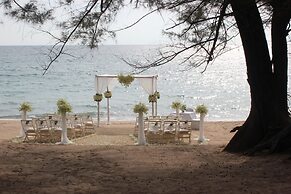 SALA Phuket Mai Khao Beach Resort