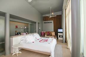 SALA Phuket Mai Khao Beach Resort