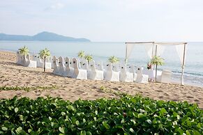 SALA Phuket Mai Khao Beach Resort