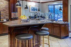 Staybridge Suites Wilmington E by IHG