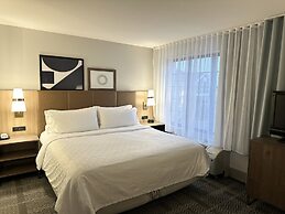 Staybridge Suites Milwaukee West-Oconomowoc by IHG