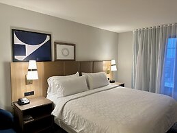 Staybridge Suites Milwaukee West-Oconomowoc by IHG
