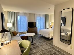 Staybridge Suites Milwaukee West-Oconomowoc by IHG