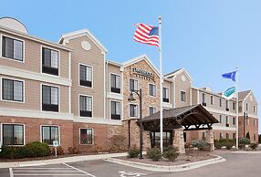 Staybridge Suites Milwaukee West-Oconomowoc by IHG
