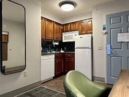 Staybridge Suites Milwaukee West-Oconomowoc by IHG