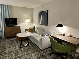 Staybridge Suites Milwaukee West-Oconomowoc by IHG