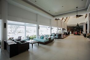 The Cha-am Methavalai Hotel