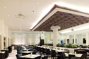 The Cha-am Methavalai Hotel