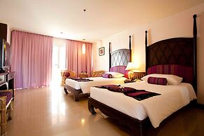 The Cha-am Methavalai Hotel
