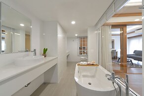 The Beverly Hotel Pattaya