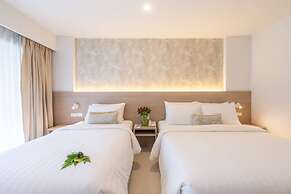 Peace Laguna Resort & Spa