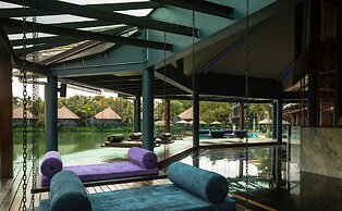 Peace Laguna Resort & Spa