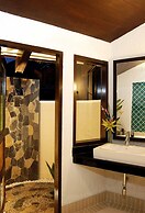 Peace Laguna Resort & Spa