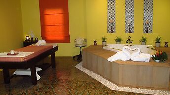 Peace Laguna Resort & Spa