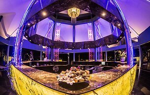 Peace Laguna Resort & Spa