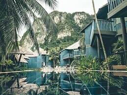 Peace Laguna Resort & Spa