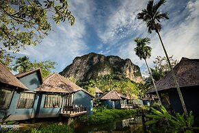 Peace Laguna Resort & Spa