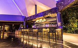 Peace Laguna Resort & Spa