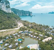 Peace Laguna Resort & Spa