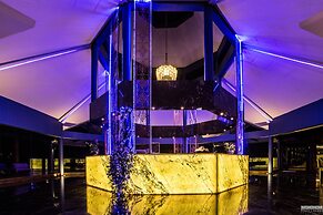 Peace Laguna Resort & Spa