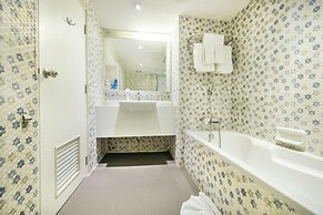 Jomtien Palm Beach Hotel And Resort