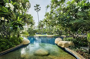 Jomtien Palm Beach Hotel And Resort